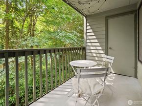 12703 NE 129th Court H202, Kirkland WA 98034