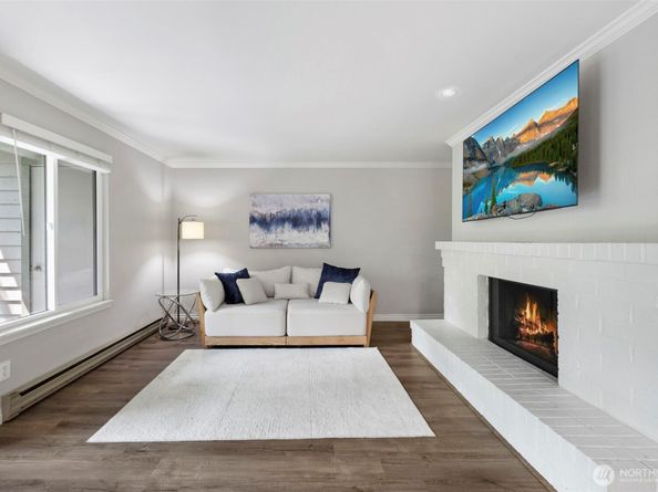12703 NE 129th Court H202, Kirkland WA 98034