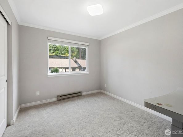 12703 NE 129th Court H202, Kirkland WA 98034