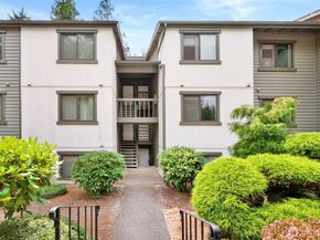 12703 NE 129th Court H202, Kirkland WA 98034