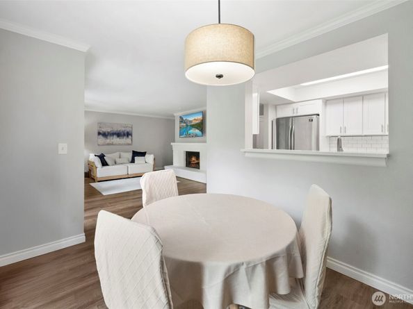 12703 NE 129th Court H202, Kirkland WA 98034