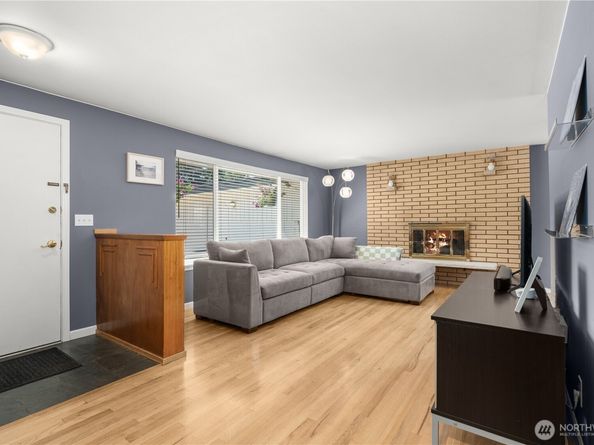 420 SW 127th Street, Seattle WA 98146