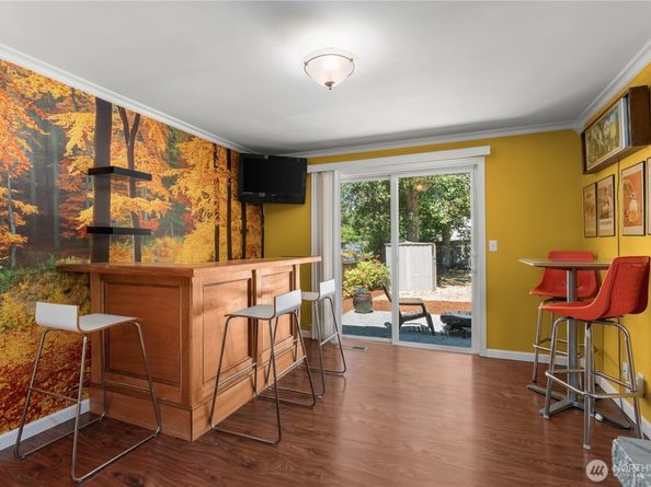 420 SW 127th Street, Seattle WA 98146