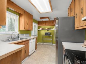 420 SW 127th Street, Seattle WA 98146
