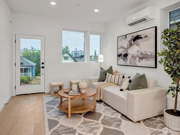 1421 19th Avenue A, Seattle WA 98122