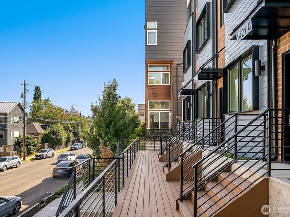 1421 19th Avenue A, Seattle WA 98122