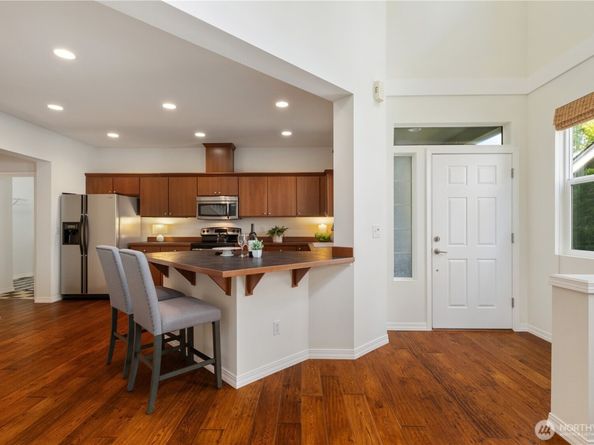 24239 NE 130th Place, Redmond WA 98053