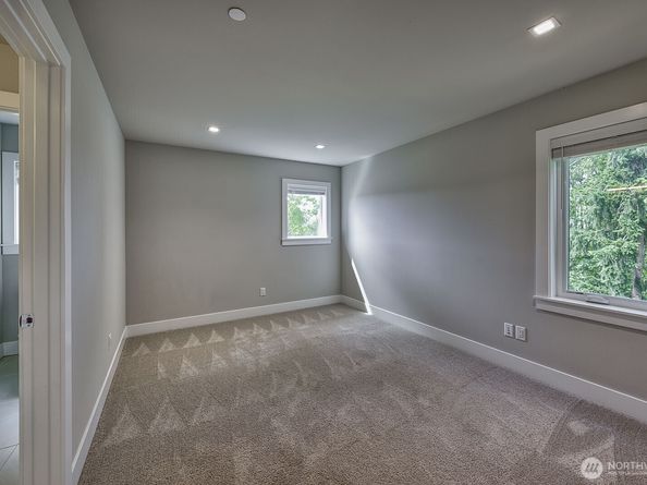 11030 NE 60th Lane, Bellevue WA 98006