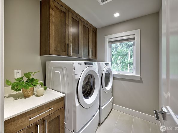 11030 NE 60th Lane, Bellevue WA 98006