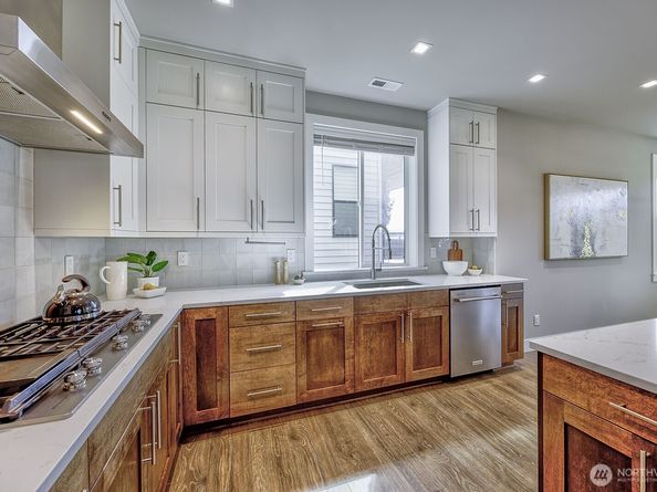 11030 NE 60th Lane, Bellevue WA 98006