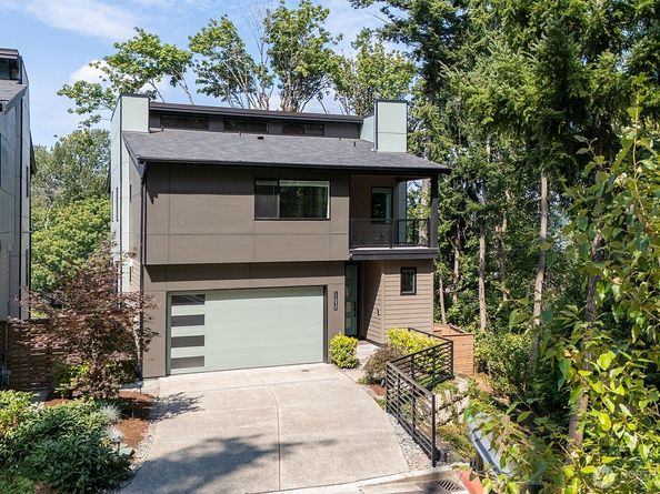 11030 NE 60th Lane, Bellevue WA 98006