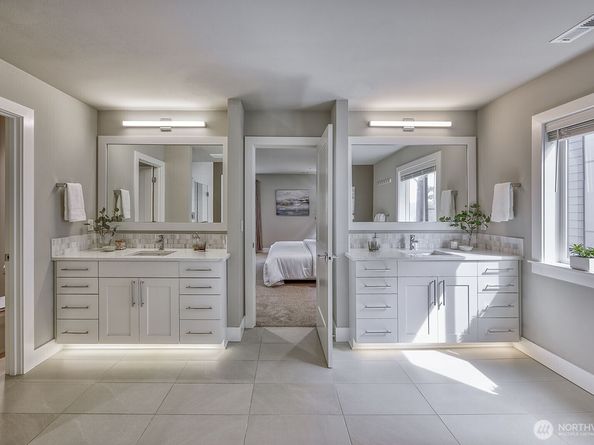 11030 SE 60th Lane, Bellevue WA 98006