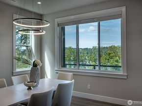 11030 NE 60th Lane, Bellevue WA 98006
