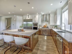 11030 SE 60th Lane, Bellevue WA 98006