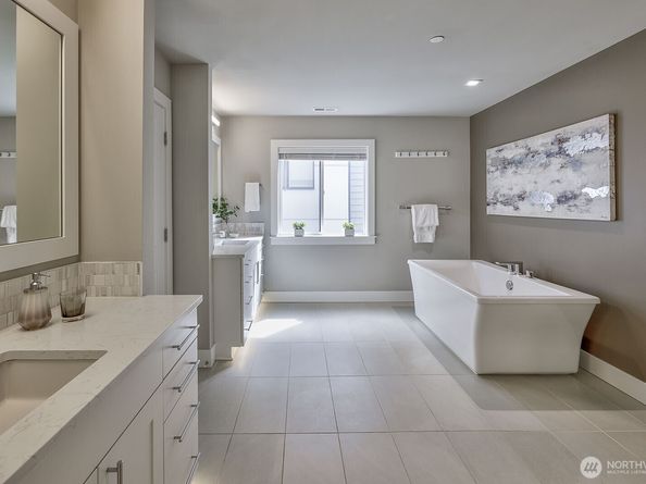 11030 SE 60th Lane, Bellevue WA 98006