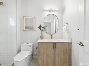 9020 13th Avenue NW B, Seattle WA 98117