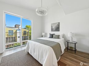 9020 13th Avenue NW B, Seattle WA 98117