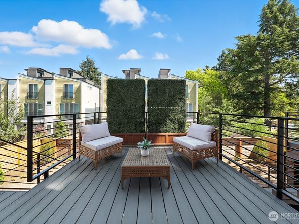 9020 13th Avenue NW B, Seattle WA 98117