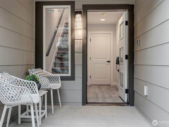 6722 NE 187th Street 105, Kenmore WA 98028