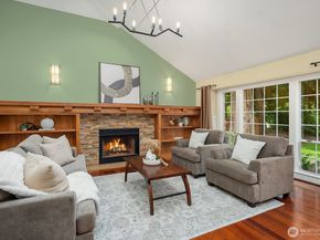 2640 262nd Place SE, Sammamish WA 98075