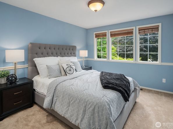 2640 262nd Place SE, Sammamish WA 98075