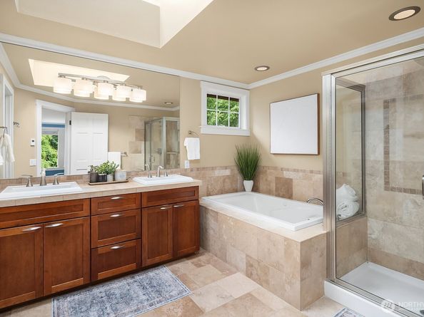 2640 262nd Place SE, Sammamish WA 98075