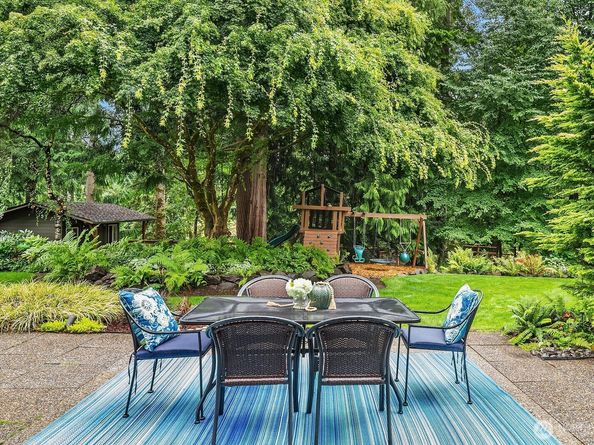 2640 262nd Place SE, Sammamish WA 98075