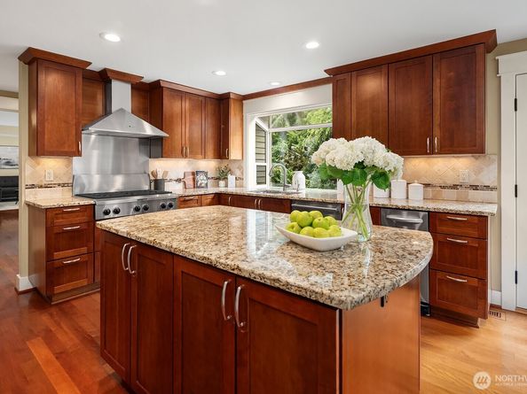 2640 262nd Place SE, Sammamish WA 98075