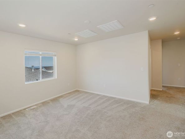 948 Panoramic Loop, Bremerton WA 98312