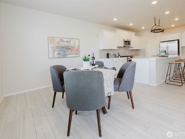 948 Panoramic Loop, Bremerton WA 98312
