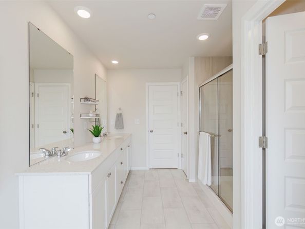 948 Panoramic Loop, Bremerton WA 98312