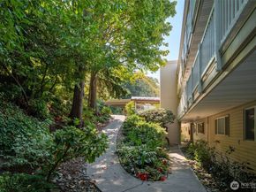 10203 47th Avenue SW C3, Seattle WA 98146