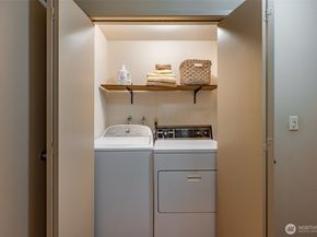 10203 47th Avenue SW C3, Seattle WA 98146