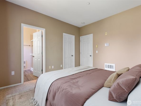 5001 Davis Place S A, Renton WA 98055