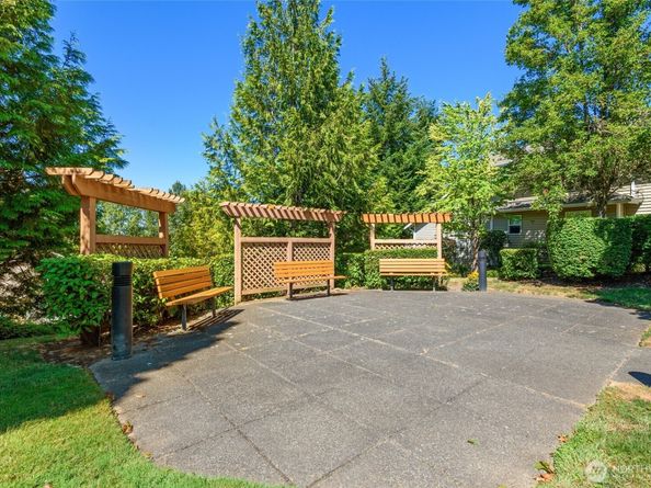 5001 Davis Place S A, Renton WA 98055