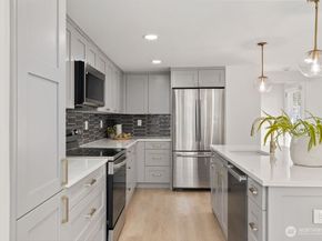 6226 NE 198th Street, Kenmore WA 98028