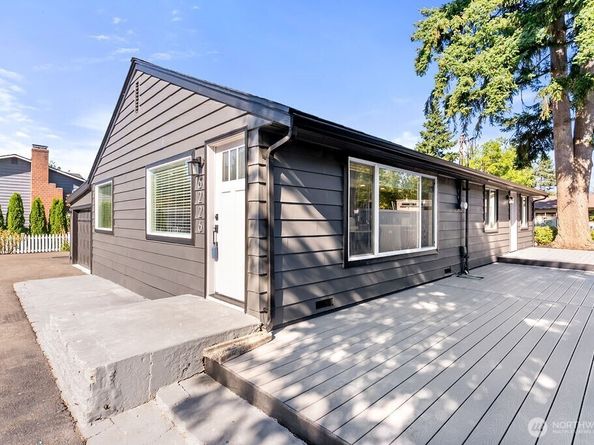 6226 NE 198th Street, Kenmore WA 98028
