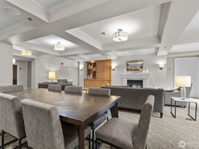1525 NW 57th Street 303, Seattle WA 98107