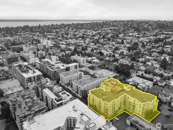 1525 NW 57th Street 303, Seattle WA 98107