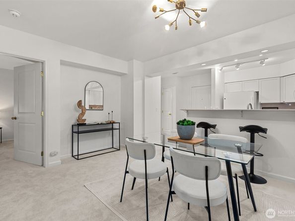 1525 NW 57th Street 303, Seattle WA 98107
