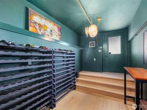 28605 Manzanita Beach Road SW, Vashon WA 98070