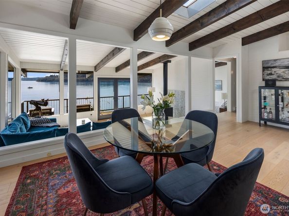 28605 Manzanita Beach Road SW, Vashon WA 98070