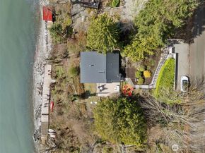28605 Manzanita Beach Road SW, Vashon WA 98070