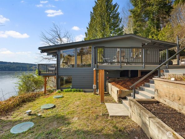 28605 Manzanita Beach Road SW, Vashon WA 98070