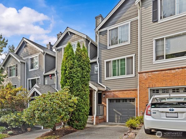 4156 248th Court SE 67, Issaquah WA 98029