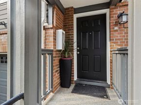 4156 248th Court SE 67, Issaquah WA 98029