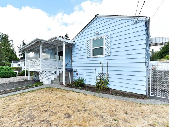 13417 1st Avenue SW, Burien WA 98146
