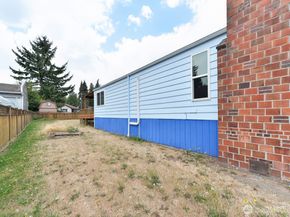 13417 1st Avenue SW, Burien WA 98146