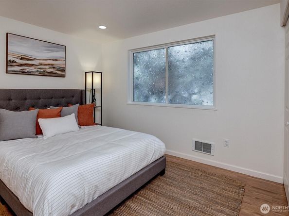 1732 157th Avenue NE B104, Bellevue WA 98008