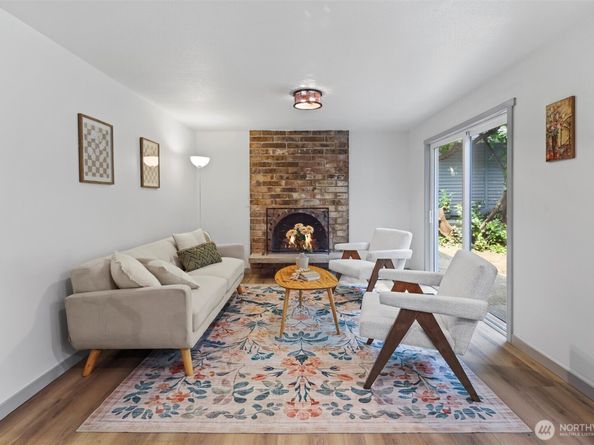 3022 254th Avenue SE, Sammamish WA 98075